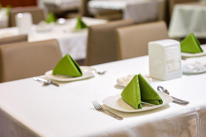 Green City Hotel Bishkek Exterior foto