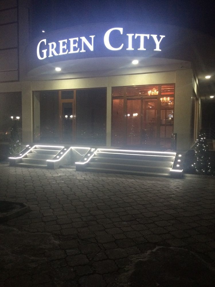 Green City Hotel Bishkek Exterior foto